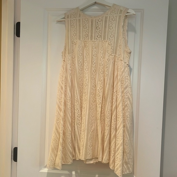 Free People Off white lace sleeveless babydoll dress. - Picture 1 of 7
